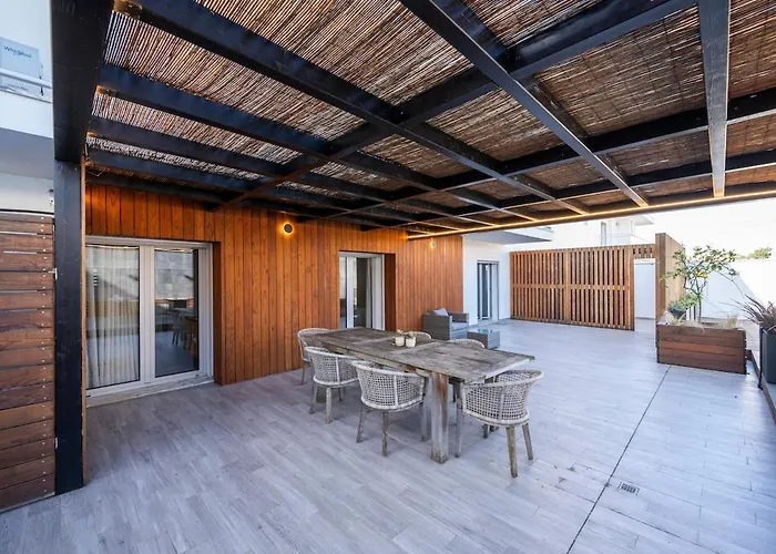 Terraza - Exclusive Terrace, Sea View & Pool דירה *