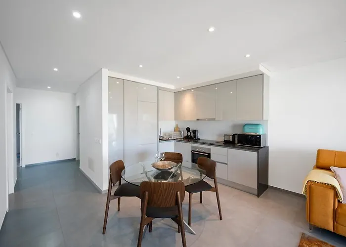 Terraza - Exclusive Terrace, Sea View & Pool דירה נאזרה